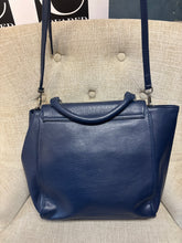 Load image into Gallery viewer, Matt & Nat Heart of the Ocean Vinyl Purse