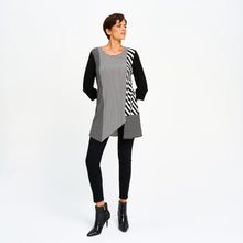 Charger l'image dans la galerie, Red Coral Mixed Stripe Tunic Top (Re-Stocked!)