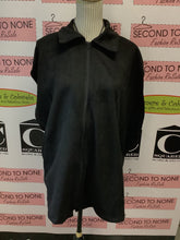 Charger l'image dans la galerie, NWT Ultra Suede Poncho (Size Medium)