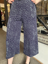 Charger l'image dans la galerie, Navy Fleck-Print Wide-Leg Cropped Pant (Made in Canada) (Only 1 XXL Left!)