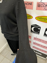 Cargar imagen en el visor de la galería, Ivanka Trump Metallic Ball Sweater (Size M)