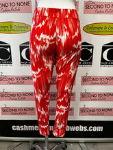 Cargar imagen en el visor de la galería, Reebok Printed Leggings (Size M)
