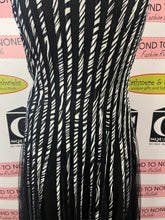 Load image into Gallery viewer, Gilani Black & White Pleated Dress (Size 6)