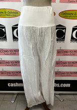Load image into Gallery viewer, Made in Italy 100% Silk Pants (Size XL)
