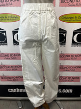 Load image into Gallery viewer, Made In Italy Relaxed Fit Jeans (2 Colors)