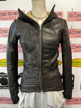 Load image into Gallery viewer, Danier Hooded & Lined Leather Jacket (Size 3XS)