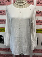Cargar imagen en el visor de la galería, Apt.9 Pearl Blouse (Size XL)