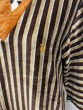 Cargar imagen en el visor de la galería, Vintage Velour Robe / Dress (Size S)