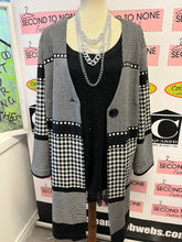 Load image into Gallery viewer, Vintage Houndstooth Cardigan (Size 2X)
