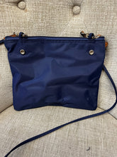 Charger l'image dans la galerie, Roots Crossbody Bag