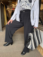 Charger l'image dans la galerie, Rhinestone Belted Elegant Pants