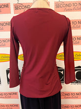 Cargar imagen en el visor de la galería, Burgundy Ruffle Faux Wrap Top (Size S)