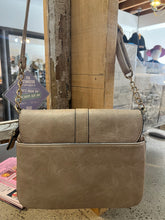 Charger l'image dans la galerie, Call It Spring Cream Crossbody Purse
