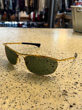 Charger l'image dans la galerie, Ray-Ban Arista Gold “Olympian” Sunglasses