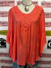 Charger l'image dans la galerie, Coral Tunic Top (Size L)