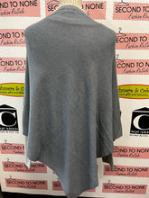 Cargar imagen en el visor de la galería, 100% Cashmere Ponchos (One Size)(10 Colour Options)