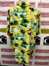 Load image into Gallery viewer, Assorted Hawaiian Shirts (Only 1 Left!)