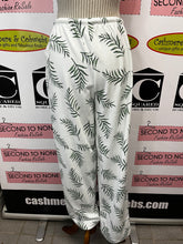 Load image into Gallery viewer, Miiyu Cotton Pyjama Set (Size M)