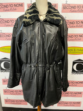 Load image into Gallery viewer, Vintage Danier Genuine Leather Jacket (Size XS)