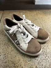 Load image into Gallery viewer, Crown Vintage Kalinda Sneakers (Size 7 1/2)