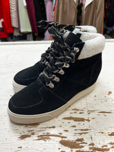 Load image into Gallery viewer, Steve Madden Platform Wedge Sherpa Boots (Size 6.5)