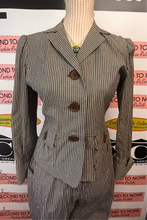 Load image into Gallery viewer, Portofino Pinstripe Blazer and Capris Set (Size 4/6)