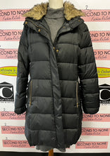Load image into Gallery viewer, Jessica Down Filled Puffer Coat (Size L)