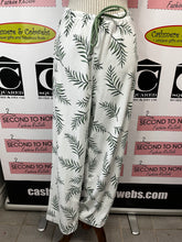 Load image into Gallery viewer, Miiyu Cotton Pyjama Set (Size M)