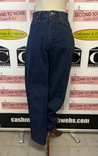 Charger l'image dans la galerie, Wrangler Dark Wash Jeans (Size 7 x 36)