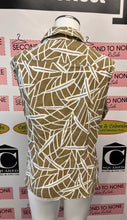 Load image into Gallery viewer, 100% Linen Sleeveless Tie-Front Top (Size XL)