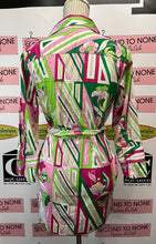Load image into Gallery viewer, Talbots Groovy Print Button Front Tunic (Size 6P)