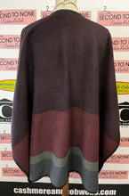 Load image into Gallery viewer, Nicole Miller Reversible Fleece Wrap (One Size)