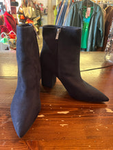 Cargar imagen en el visor de la galería, Calvin Klein Faux Blue Suede Boots (Size 9)