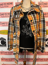 Load image into Gallery viewer, Patrick King Thompson Camel Plaid Long Jacket (Size L- fits M)