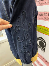 Load image into Gallery viewer, Spanner Embroidered Arm Denim Jacket (Size 6)
