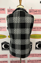 Cargar imagen en el visor de la galería, Fleece Large Check Vest (only a few red left)