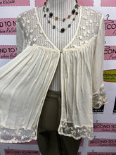 Cargar imagen en el visor de la galería, Charlie Paige Peasant Blouse (Size L)