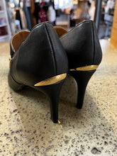 Charger l'image dans la galerie, NWT Calvin Klein Heels (Size 7 1/2)