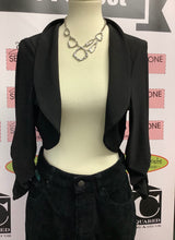 Cargar imagen en el visor de la galería, Soft Black Bolero (Size S/M)