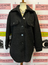 Charger l'image dans la galerie, Teddy Bear Shacket (Only 2 Black Left!)