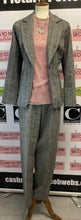 Load image into Gallery viewer, Vintage Bantry Bay 2 Pc Pant Set (Size M)