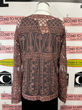 Cargar imagen en el visor de la galería, Muted Purple Sheer Embroidered Ornate Jacket (Size L)