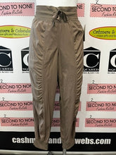 Load image into Gallery viewer, Lululemon Dance Studio Pants (Size 10)