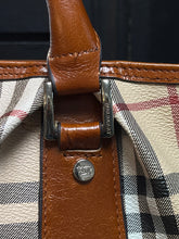 Charger l'image dans la galerie, Authentic Burberry Haymarket Check Satchel Bag
