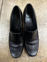 Load image into Gallery viewer, Franco Sarto Leather Heeled Loafer (Size 7.5)