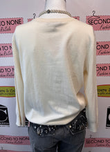Load image into Gallery viewer, Cable & Gauge Heart Button Cardigan (Size M)