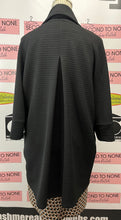 Cargar imagen en el visor de la galería, Artex Ribbed Swing Dress Coat (Size L)
