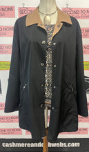 Load image into Gallery viewer, Black & Caramel Reversible Light Coat (Size 20)