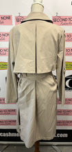 Load image into Gallery viewer, Marla Wynne Classic Trench Coat (Size L)