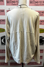 Cargar imagen en el visor de la galería, Roots Pocket Crewneck (Size M)